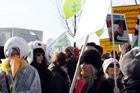 aktuelles-aktuelles_2012-demo_huhn_288.jpg