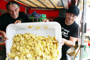 aktuelles-aktuelles_2012-3_braten.jpg aktuelles-aktuelles_2012-3_braten.jpg