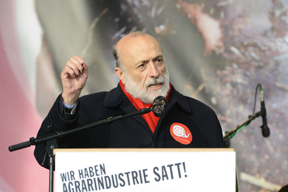 aktuelles-aktuelles_2014-whes_carlo_spricht_288.jpg aktuelles-aktuelles_2014-whes_carlo_spricht_288.jpg