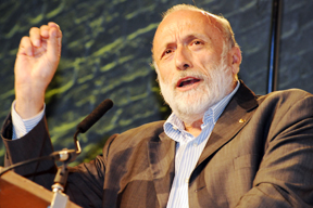 aktuelles-aktuelles_2014-whes_petrini_redner_2_288.jpg aktuelles-aktuelles_2014-whes_petrini_redner_2_288.jpg