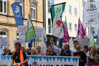 18.000 Menschen bei der Großdemonstration „Mia ham’s satt“