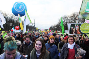 aktionen_2018-demo_whes_2018_288_7.jpg aktionen_2018-demo_whes_2018_288_7.jpg