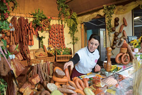 aktuelles-aktuelles_2018-2_wurst_279_2erfurt_angrillen_15.jpg