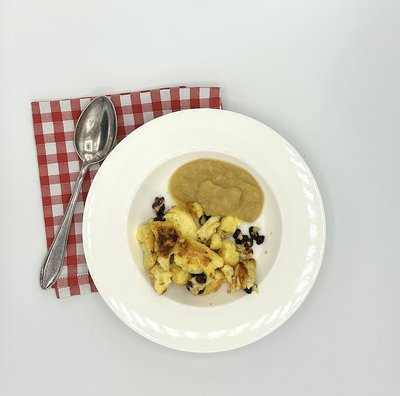 Neues aus der Dienstagsküche: Kaiserschmarrn aus dem Ofen mit Apfelkompott