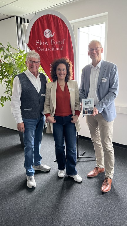 (c) Jurlia Firlus.jpeg