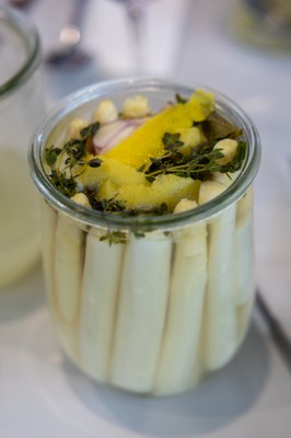 Neues aus der Dienstagsküche: Fermentierter Spargel