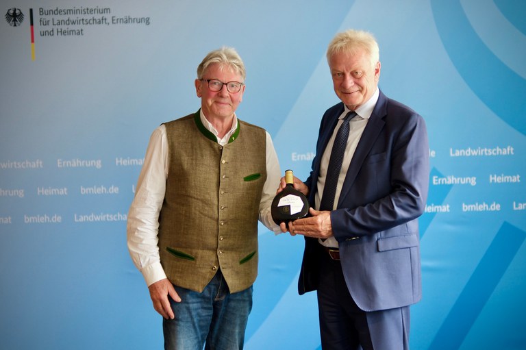 Rupert und LaWi Minister Rainer (c) BMLEH.jpg