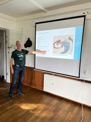 Planetare Gesundheit, Vortrag über Fermentation und das Darmmikrobiom Hubert Hohler (Slow Food Chef Alliance) (c) Rupert Ebner Planetare Gesundheit, Vortrag über Fermentation und das Darmmikrobiom Hubert Hohler (Slow Food Chef Alliance) (c) Rupert Ebner