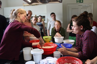 Sauerteigworkshop (c) Slow Food.JPG