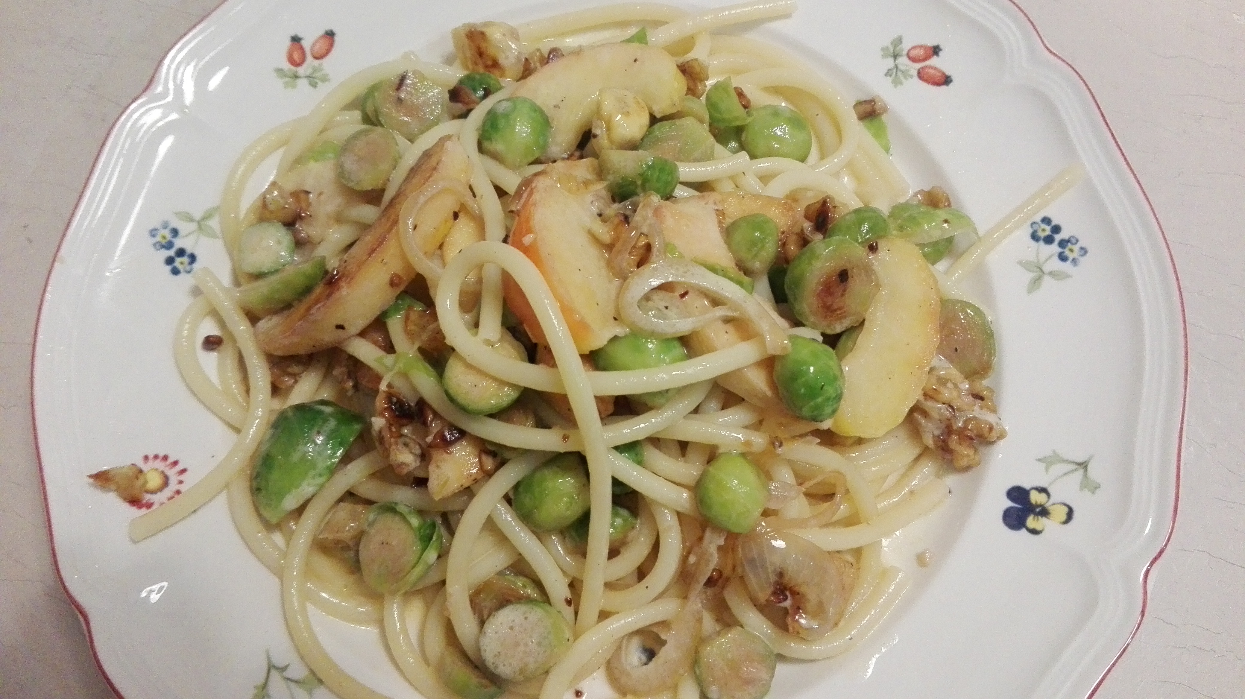 Pasta mit Rosenkohl (c) Roland Gehr.jpg