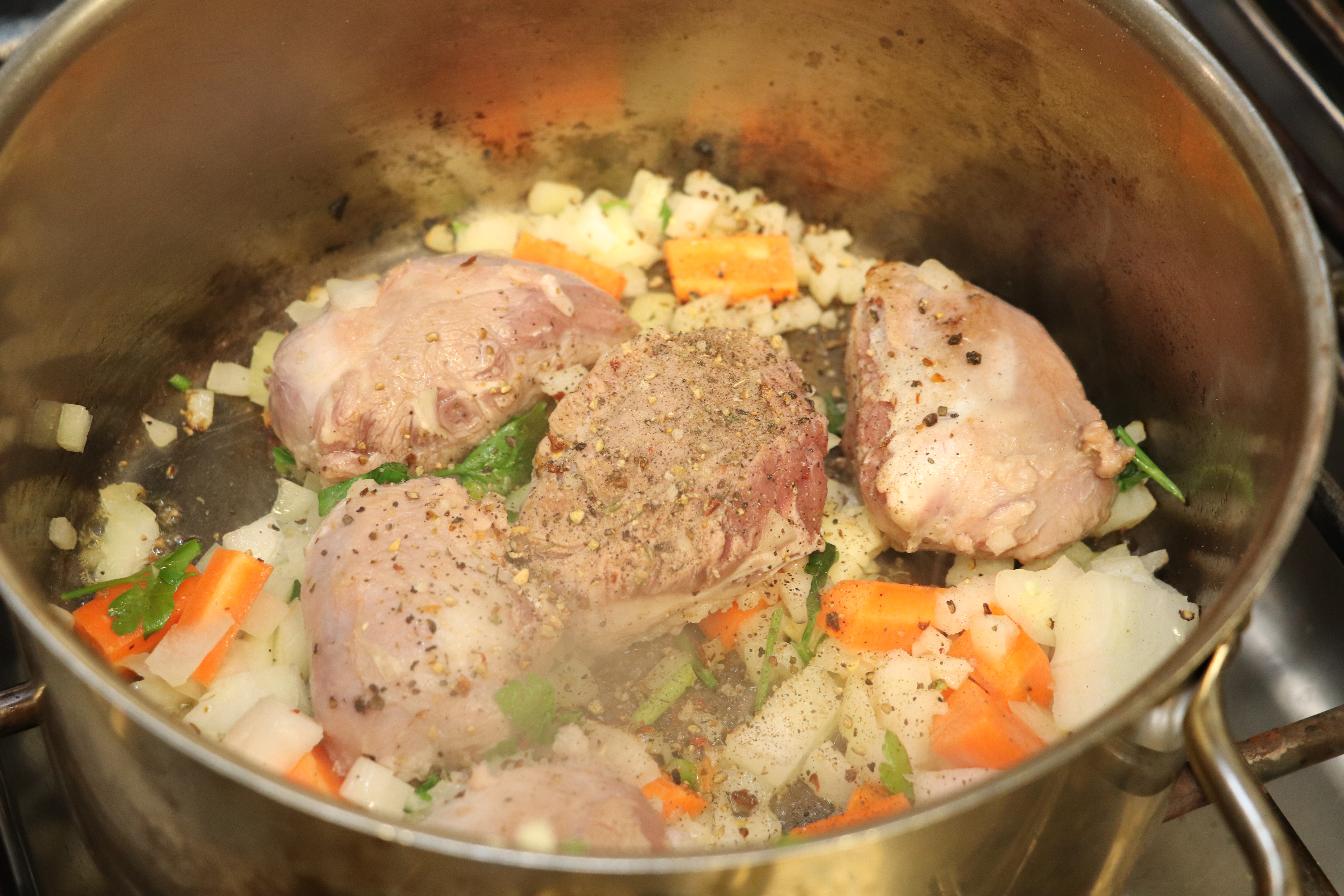 Schwarzwurzel - Schweinebacke - Weizenkorn Risotto und geschmorte Karotte (c) Johannes Diem