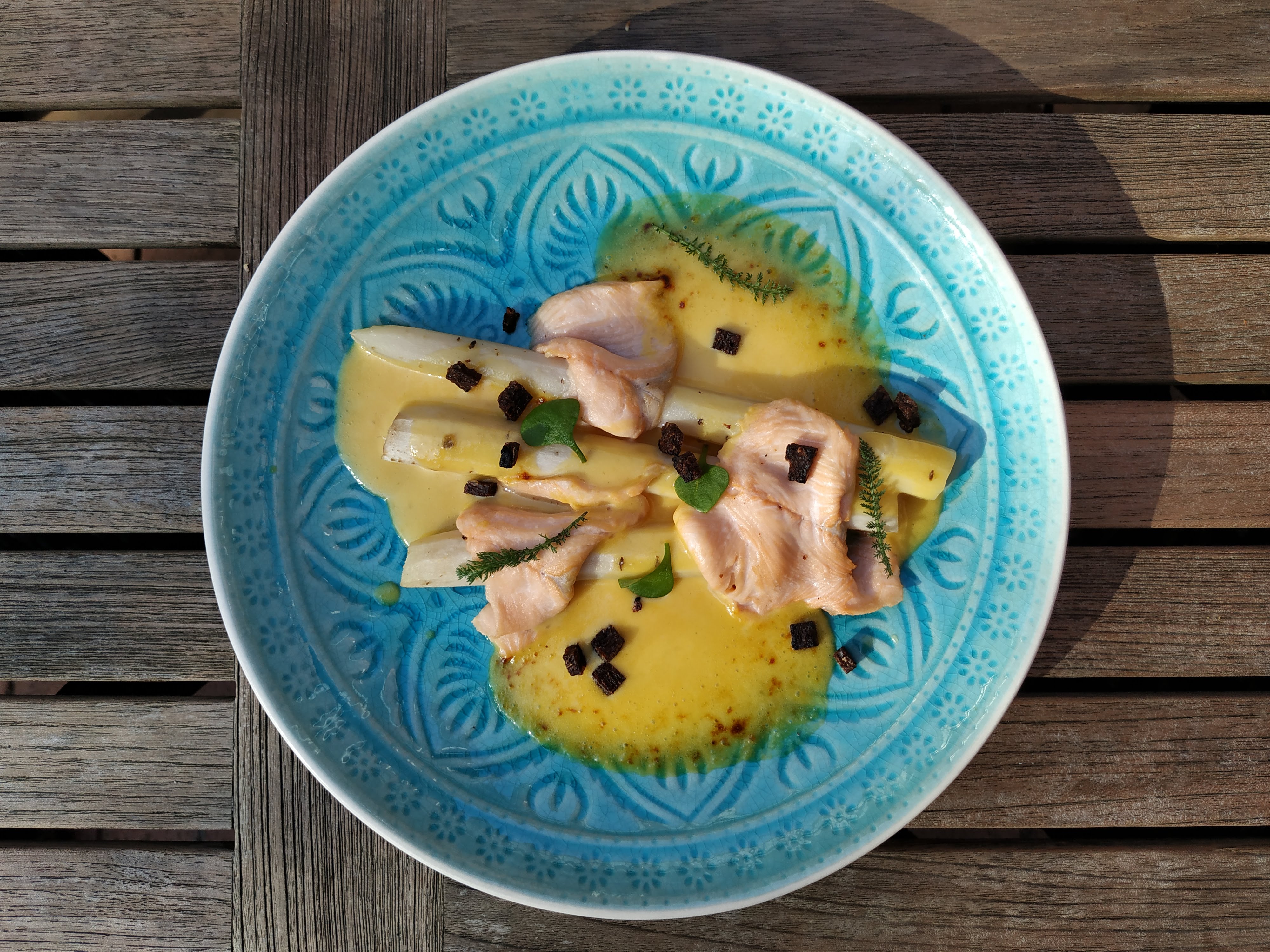 Schwarzwurzel mit Lachsforelle und Quittencreme überbacken — Slow Food ... Schwarzwurzel mit Lachsforelle und Quittencreme überbacken — Slow Food ...