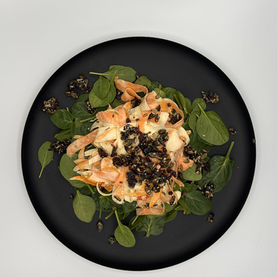 Neues aus der Dienstagsküche: Bunter Wintersalat mit Tahina & Kürbiskern-Cranberry-Krokant