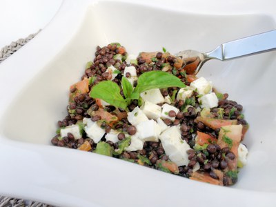 Neues aus der Dienstagsküche: Linsen-Taboulé mit Ochsenherztomaten & Feta