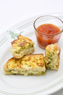 Fenchel - French Toast mit Tomatenchutney