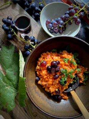 Oktober: Trauben-Linsengemüse und gefüllte Weinblätter