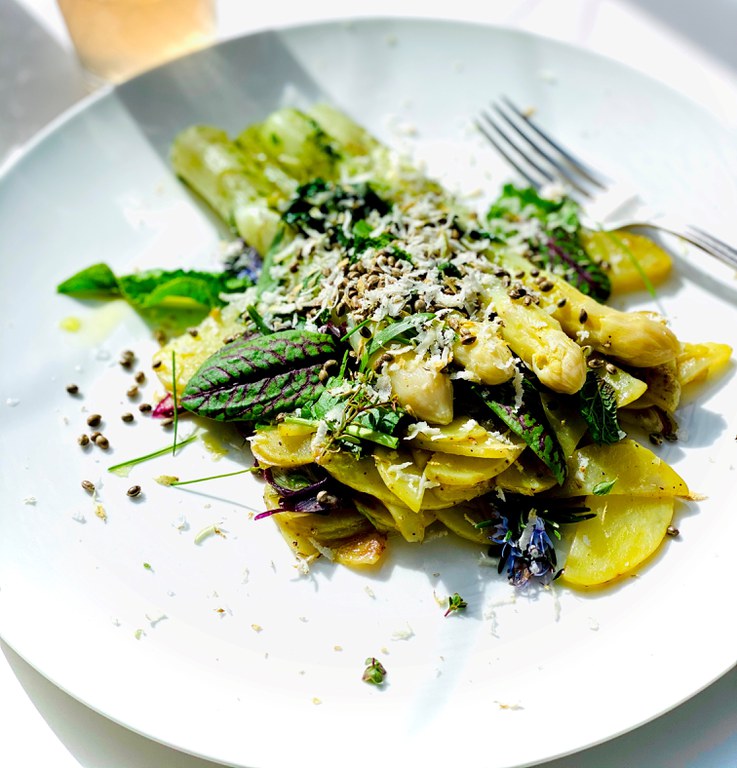 Spargel (c) Luka Lübke.jpeg