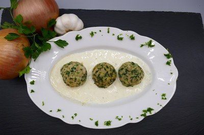 Spinatknödel für Groß und Klein