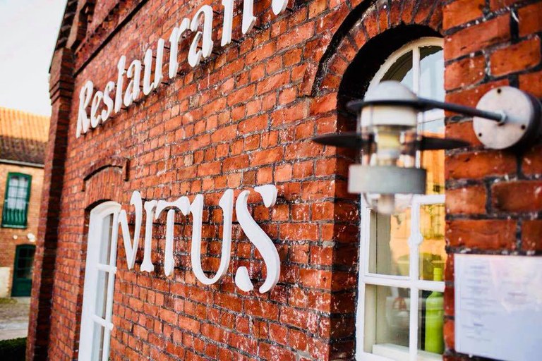 Restaurant Vitus - Eingangsbereich.jpg