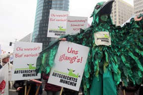 aktionen_2016-muenchen_artgerecht_demo_288.jpg