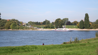 Rheinfähre.png