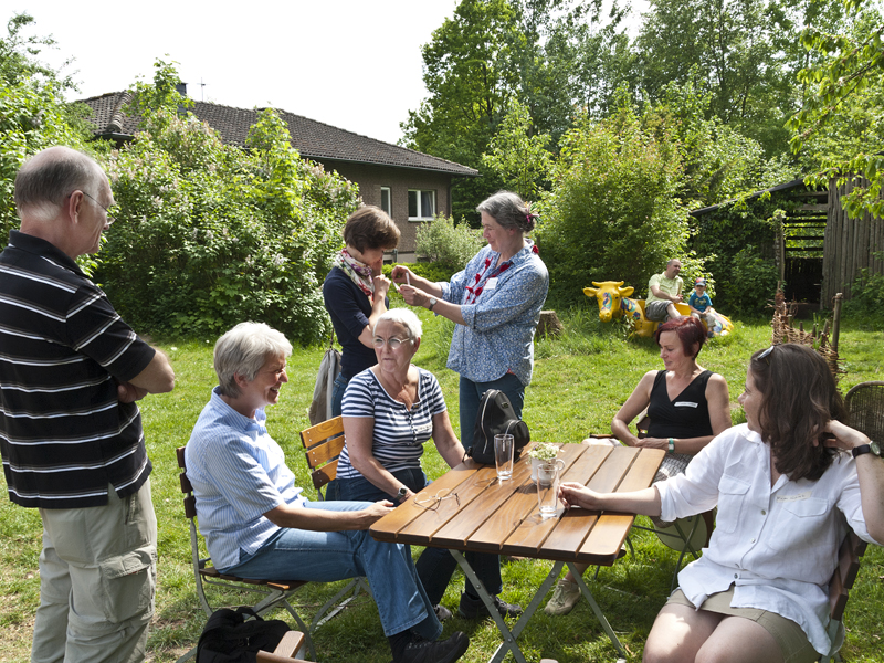 convivium_essen-20110507_kraeuterwanderung-20110507_schermb_slowf_kraeuterw-_013.jpg