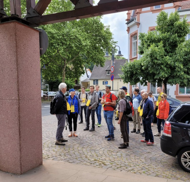 Gruppe Fachwerk.jpg