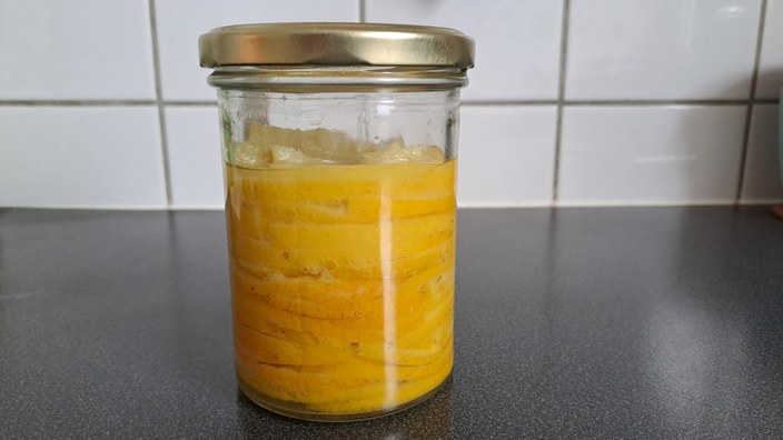 Gemeinsam Salzzitronen Fermentieren