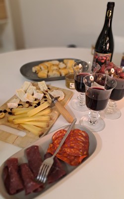 *ABSAGT* Monatstreffen Tapas&Vino