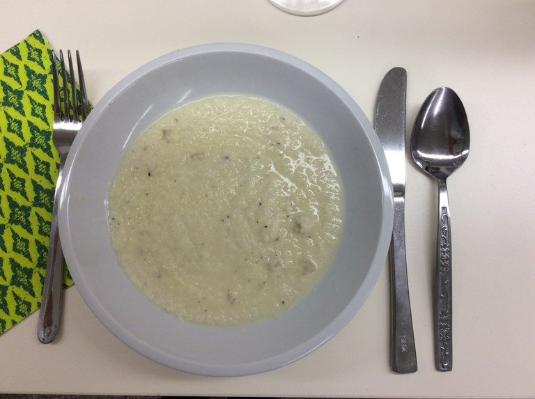 con_mfh_b288-bunz_helga-schwarzrettichsuppe.jpeg