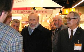 con_n_b288-res_petrini_bei_slowfood.jpg