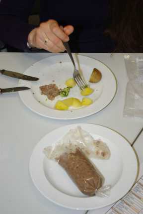 cv_suedltw-rinderwurst_kartoffeln.jpg cv_suedltw-rinderwurst_kartoffeln.jpg
