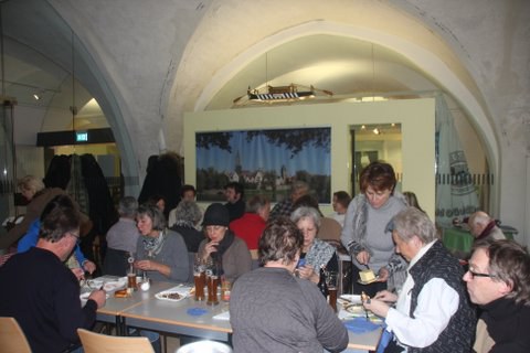 con_ul_b288-einblicke-new_years_brunch-newyearsbrunch2013_01.jpg