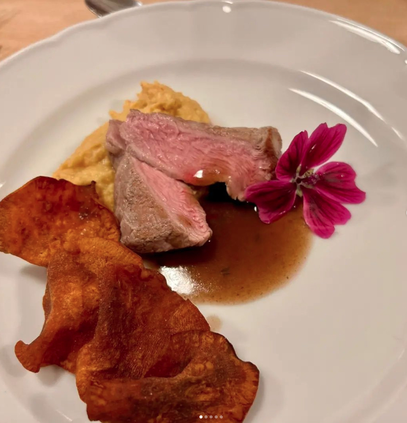 Lammfilet auf Teller.jpg