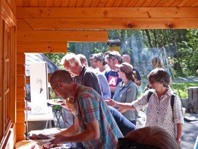 con_ac_b288-grillfest_walheim_23_08_2105_47_.jpg con_ac_b288-grillfest_walheim_23_08_2105_47_.jpg