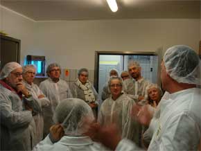 con_all1-baldauflabor.jpg Herr Baldauf erklärt die Labortechnik