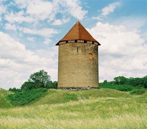 con_bol-683px-stolper-turm-01.jpg con_bol-683px-stolper-turm-01.jpg