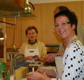 con_bn_b288-res_gaeseessen_2005_05.jpg con_bn_b288-res_gaeseessen_2005_05.jpg