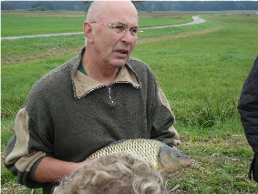 con_n_b288-karpefen_fisch.jpeg Feierliche Eröffnung
