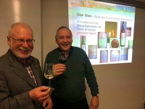 con_pf_b288-bild_slowwein15.jpg con_pf_b288-bild_slowwein15.jpg