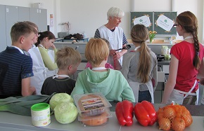cv_taunus_plus_westerwald-1_2015-04_kinder_kochen_1.jpg cv_taunus_plus_westerwald-1_2015-04_kinder_kochen_1.jpg