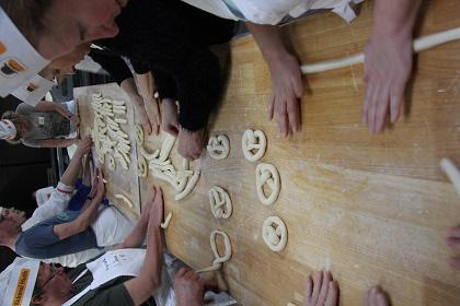 cv_taunus_plus_westerwald-2015-03-17_brezel_formen.jpg cv_taunus_plus_westerwald-2015-03-17_brezel_formen.jpg