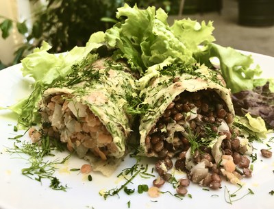 Kräuterpfannkuchen mit Fenchel und Linsen Kräuterpfannkuchen mit Fenchel und Linsen