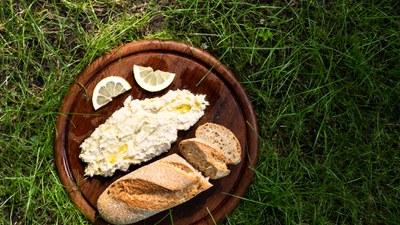 Hummus aus weißen Riesenbohnen Hummus aus weißen Riesenbohnen
