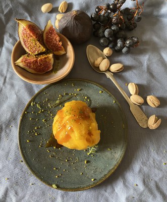 Kürbis-Chili-Sorbet mit Feigen, Honig und Pistazien Kürbis-Chili-Sorbet mit Feigen, Honig und Pistazien