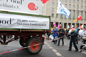 aktionen_2017-demo2017_slow_food_288_12.jpg aktionen_2017-demo2017_slow_food_288_12.jpg
