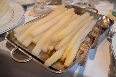 Huchels Leistungsauslese_Berden_gekochter Spargel432.jpg