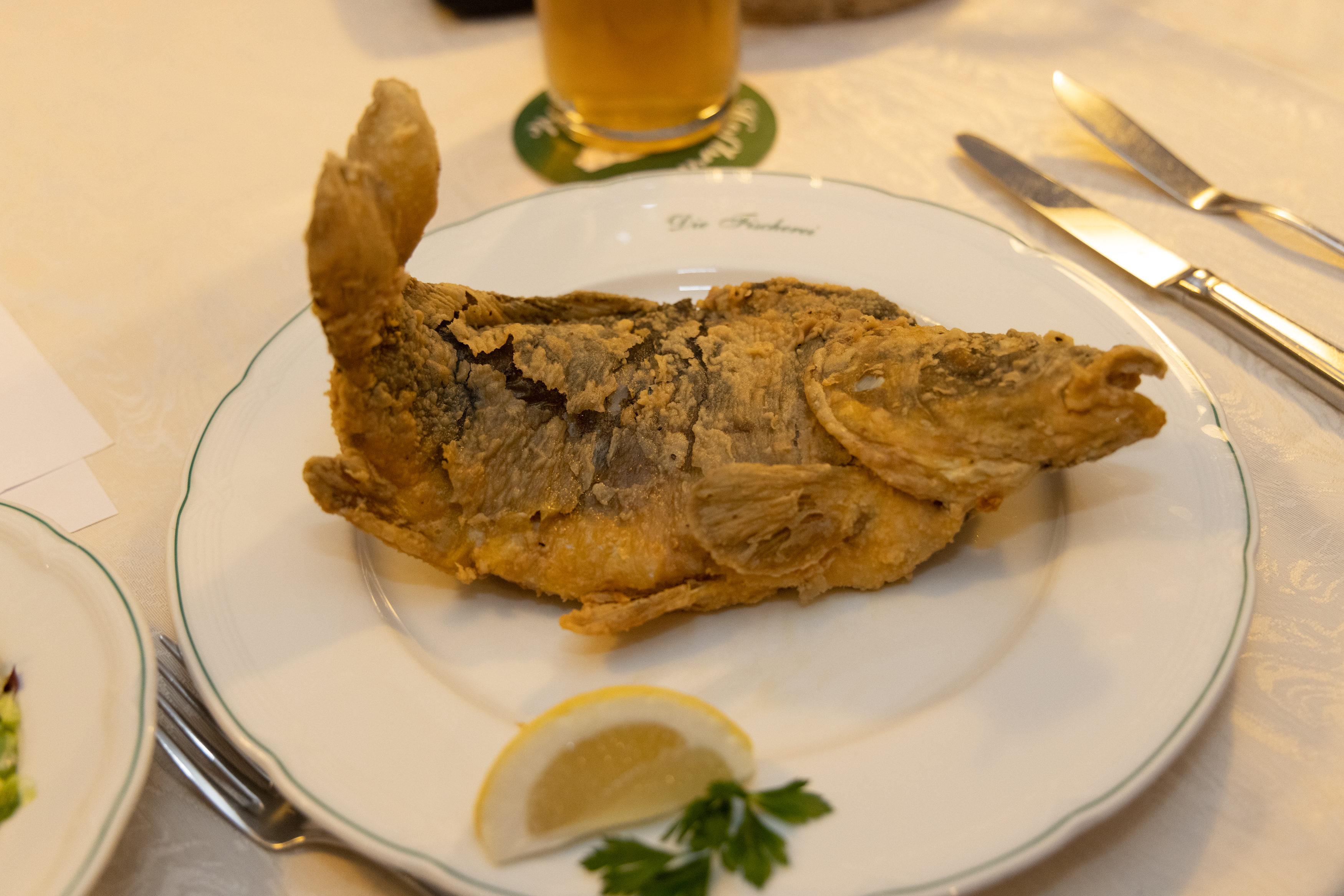 Karpfen auf dem Teller (c) Ingo Hilger.jpg