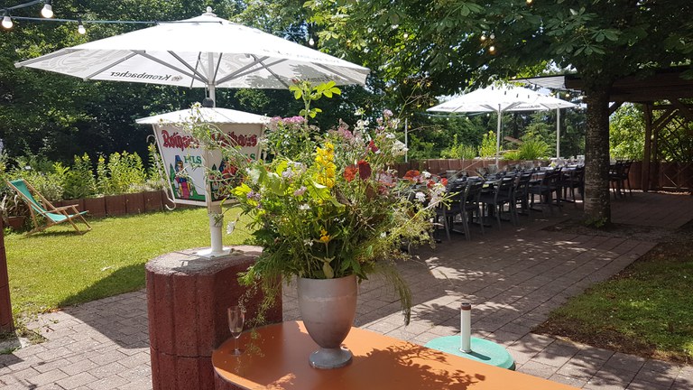 Biergarten (c) Hermansdorfer Kontor.jpg