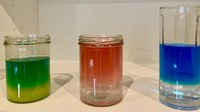 Experiment_suess_salzwasser (c) Claudia Nathansohn.JPG